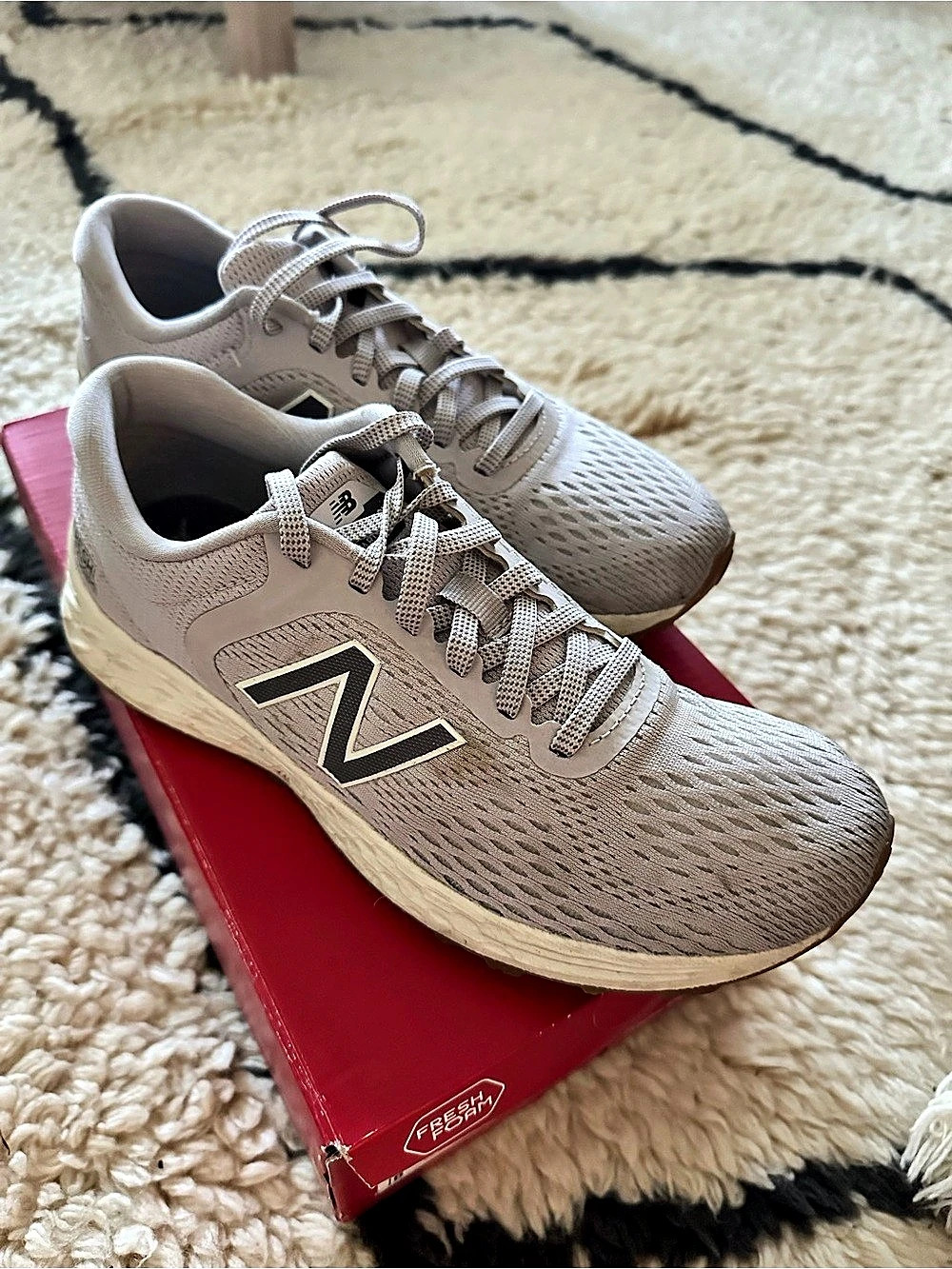 New Balance Fresh Foam Arishi v2 Athletic Sneakers US 7.5 toasted lilac color